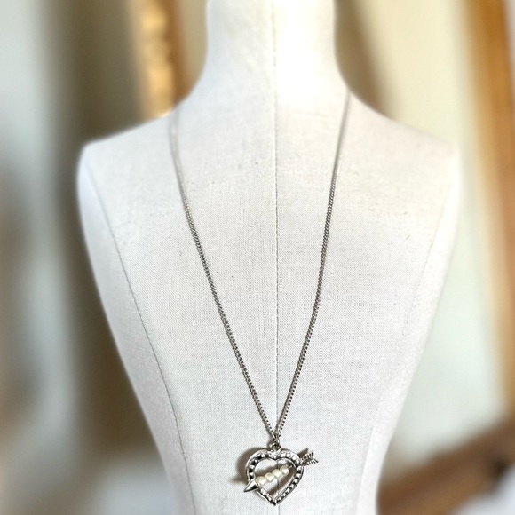 Vintage Trifari Earrings & Heart Necklace - Picture 17 of 17